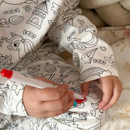 Pigiama Bambina Due Pezzi “Colorami” – Principesse e Unicorni (4+ anni)