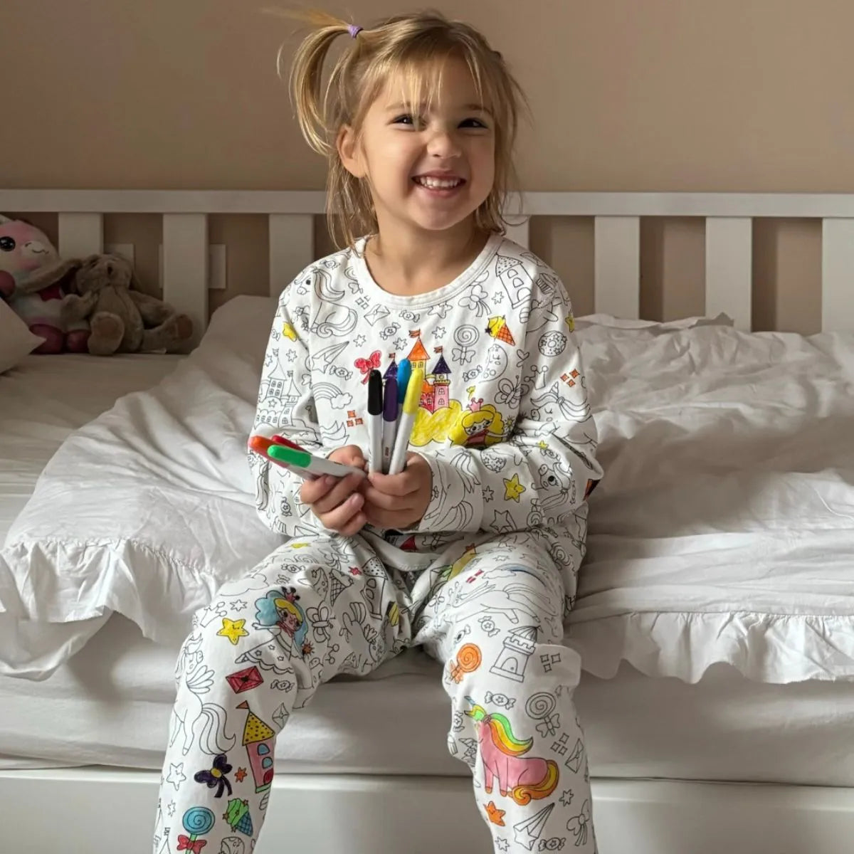 Pigiama Bambina Due Pezzi “Colorami” – Principesse e Unicorni (4+ anni)