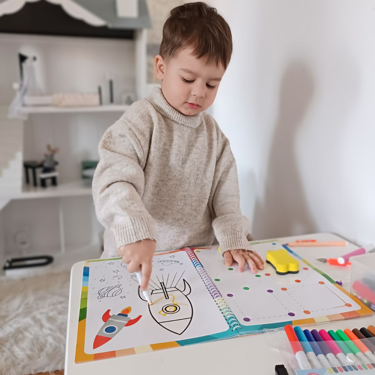 Curious Child Colors | Quaderno scrivi-e-cancella per imparare a scrivere (64 pagine, 2+ anni)