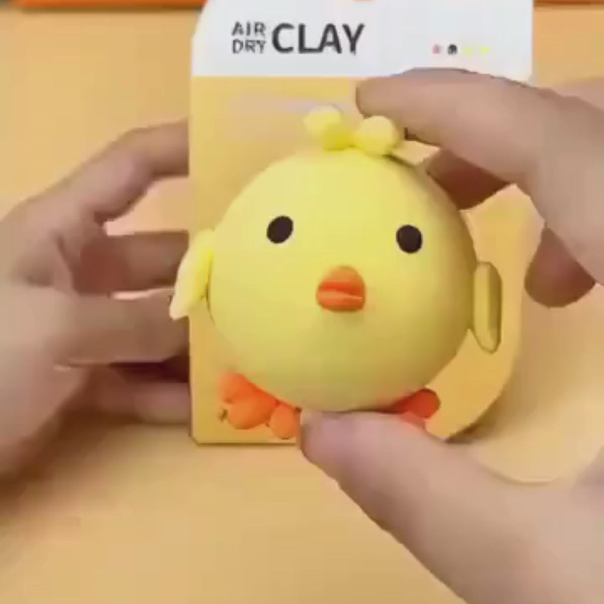 Set fai-da-te Squishy Clay da 64 pezzi (4+ anni)