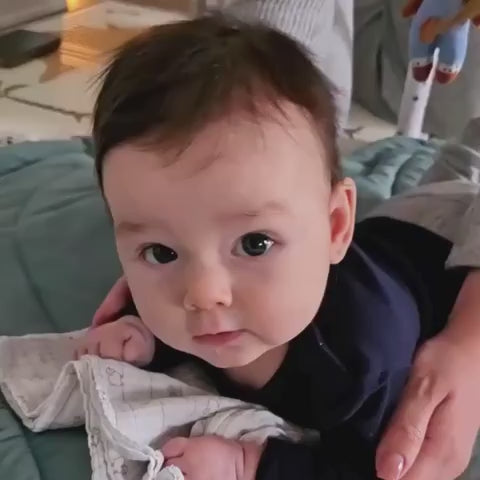 Tappetino sensoriale con specchio per tummy time – Stimola lo sviluppo del tuo bambino fin dai primi mesi (0+ mesi)